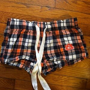 Auburn women’s plaid shorts